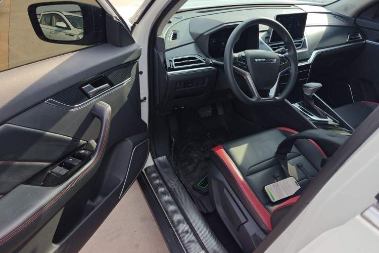 Used Venucia T60 2020 1.6L CVT Smart Drive Version China VI Standard Driver Seat