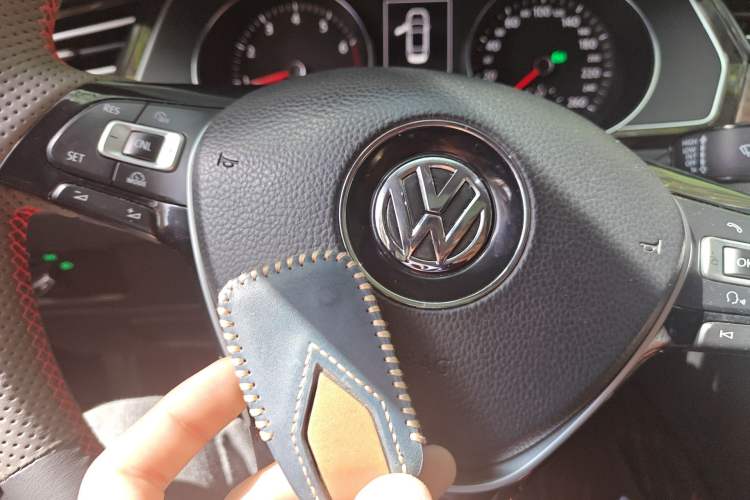 Used Volkswagen Magotan 2017 330TSI DSG Luxury Model Vehicle Key