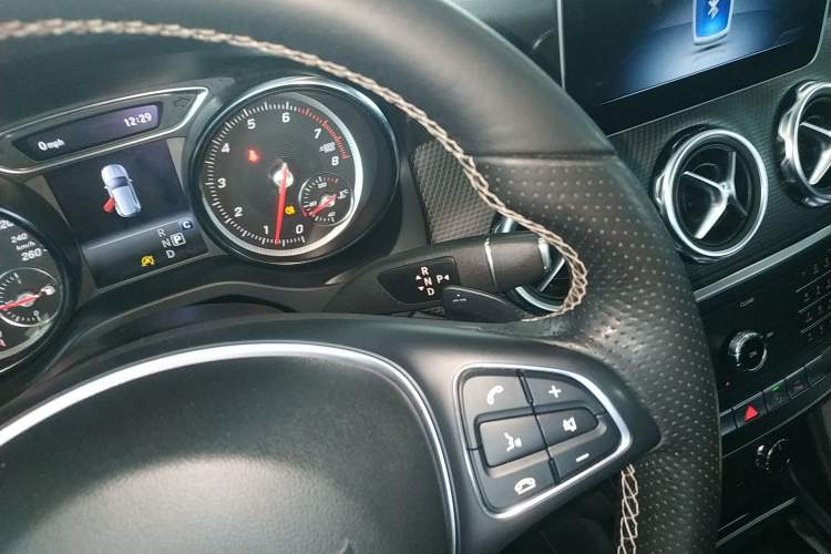 Used Mercedes-Benz GLA 2018 GLA 200 Sport Edition Gear Lever