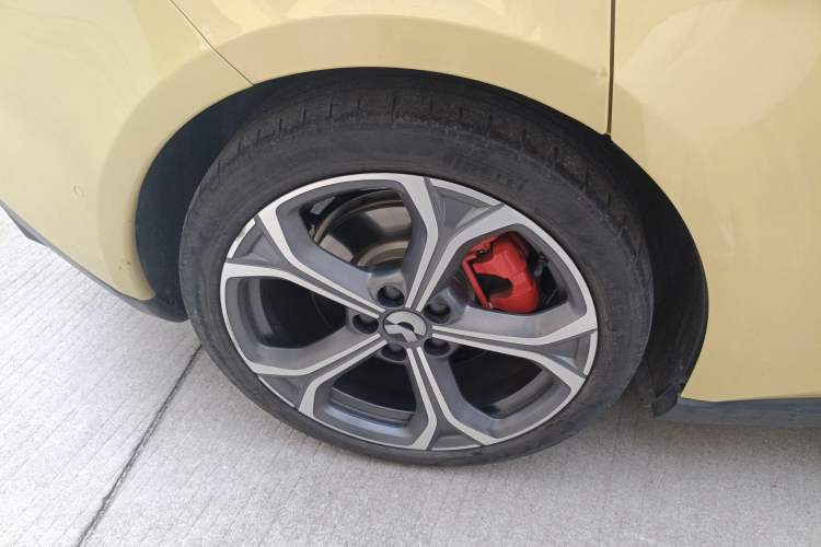 Used Nio ET5 2022 75 kWh Exterior 5