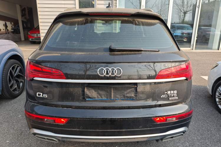 Used Audi Q5L 2022 40T Fashionable and Dynamic Model
