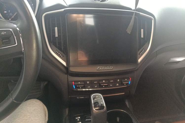 Used Maserati Ghibli 2019 3.0T Standard Version China VI
