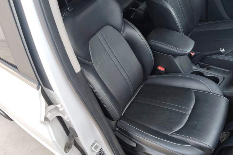 Used Baojun 360 2019 1.5L Automatic Elite Version China VI Right Front Seat