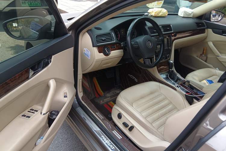 Used Volkswagen Passat 2011 2.0 TSI DSG Premium Edition
