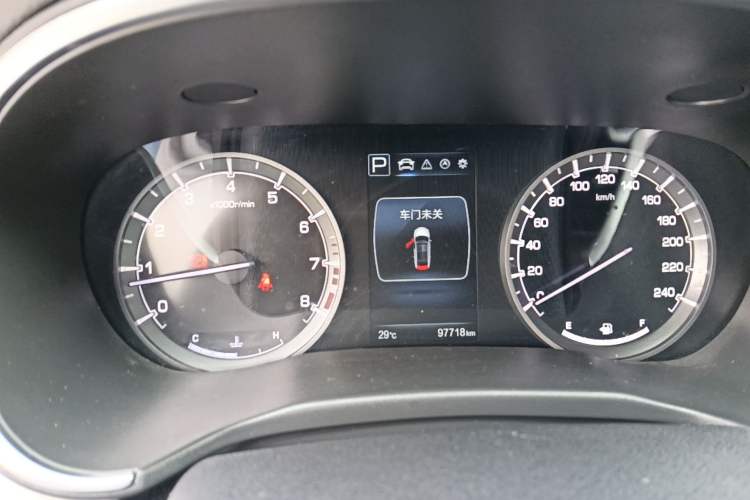 Used CHANGAN Raeton CC 2018 1.5T Automatic Haoya Model Guangmang Edition China V Standard
