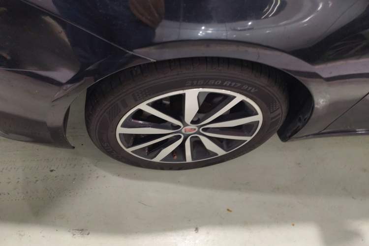 Used Roewe i6 2018 20T Automatic Internet ZhiZun Edition
