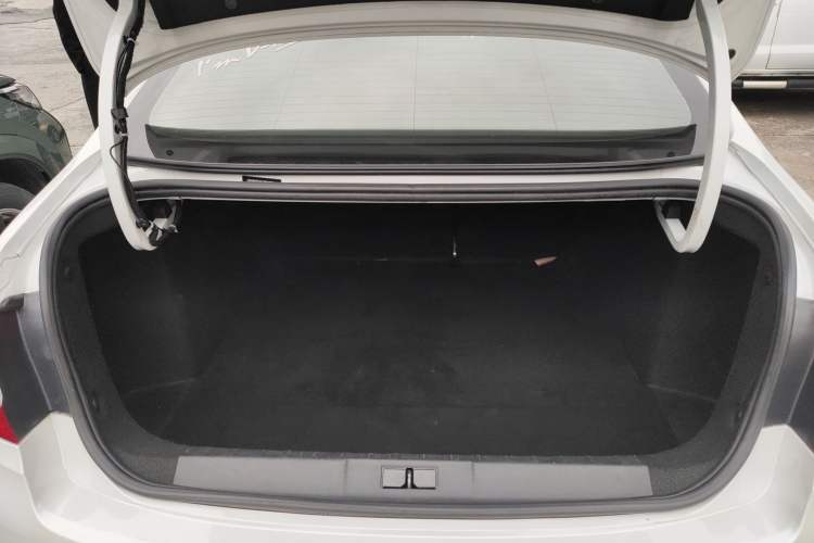 Used Peugeot 408 2018 Revised 350THP Automatic Luxury Edition Trunk