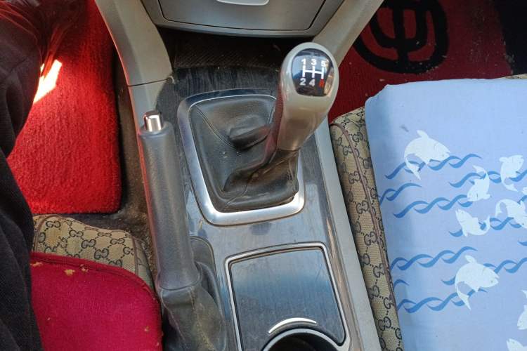 Used Brilliance Junjie 2011 1.6L Manual Economy Model Gear Lever