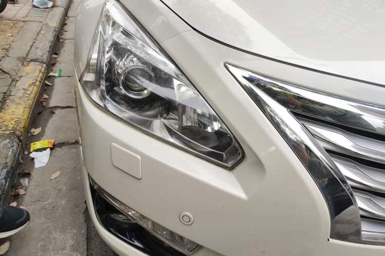 Used Nissan Teana 2013 2.5L XL Leading Edition Right Front Headlight