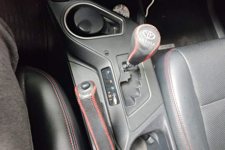 Used Toyota RAV4 2019 2.0L CVT Two-Wheel Drive Pioneer Edition China VI Standard
