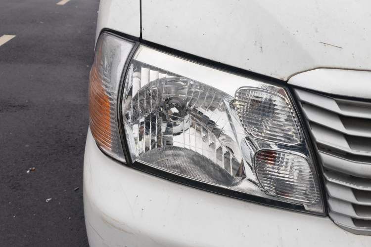 Used Jinbei Express 2017 2.0L Standard Version V19
