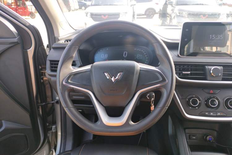 Used Wuling Hongguang S3 2019 1.5L Manual Comfort Model China VI Standard
