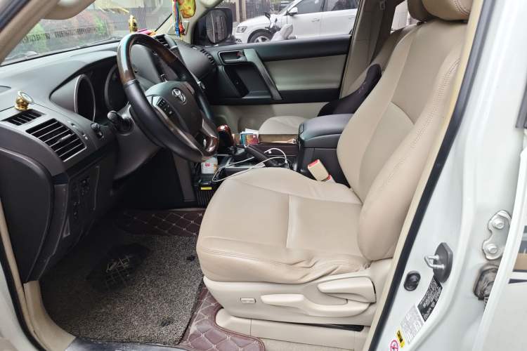 Used Toyota Land Cruiser 
