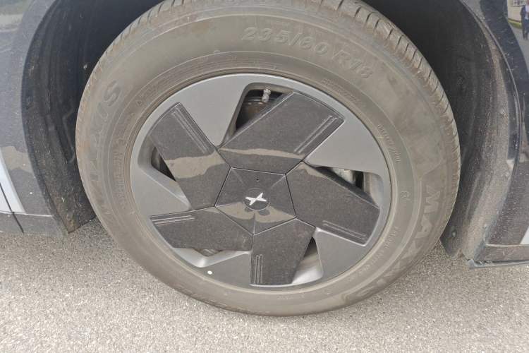 Used XPeng G7 2025 Model—702 Ultra Long Range Right Front Wheel Hub