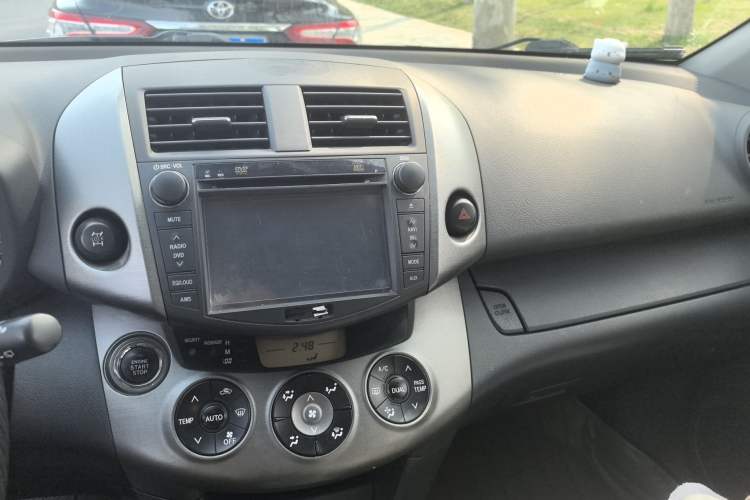 Used Toyota RAV4 2013 Special Edition 2.4L Automatic 4x4 Prestige Audio And AC Panel