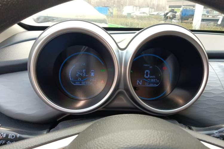 Used ORA Black Cat 2021 351 km Standard Version
