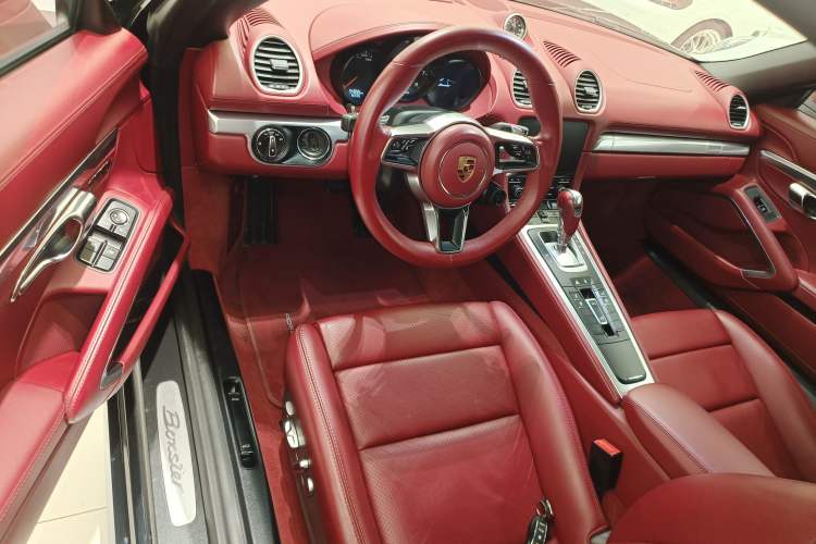 Used Porsche 718 2016 Boxster 2.0T
