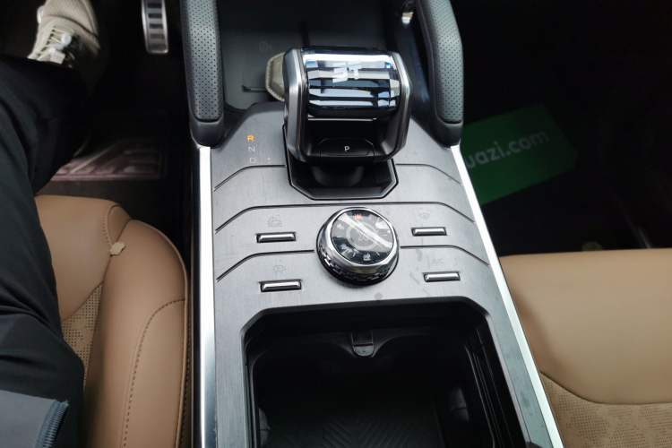 Used JETOUR Traveler 2023 2.0T All-Wheel Drive Conquer PRO