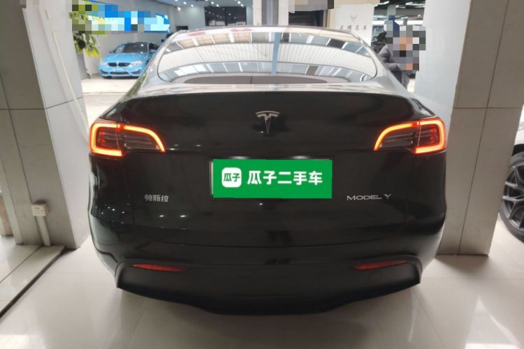 Used Tesla Model Y 2023 Long-Range All-Wheel-Drive Version
