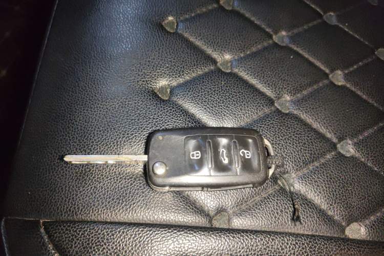 Used Skoda Rapid 2015 1.6L Automatic Smart Selection Model