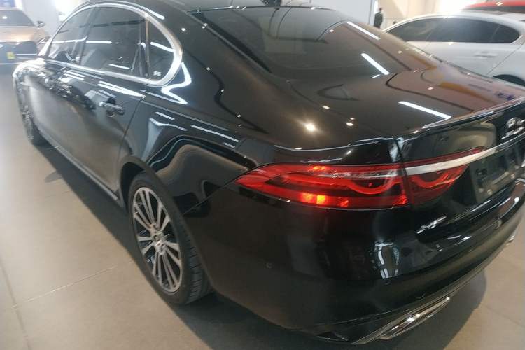 Used Jaguar XFL 2023 XFL 2.0T P250 Two-Wheel-Drive Luxury Deluxe Edition Rear Left 45 Deg