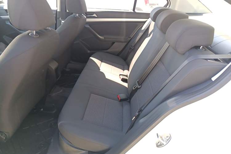 Used Volkswagen Lavida 2017 1.6L Automatic Fashion Edition
