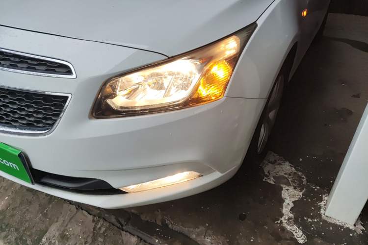 Used Chevrolet Cruze 2015 1.5L Classic SE AT Left Front Headlight