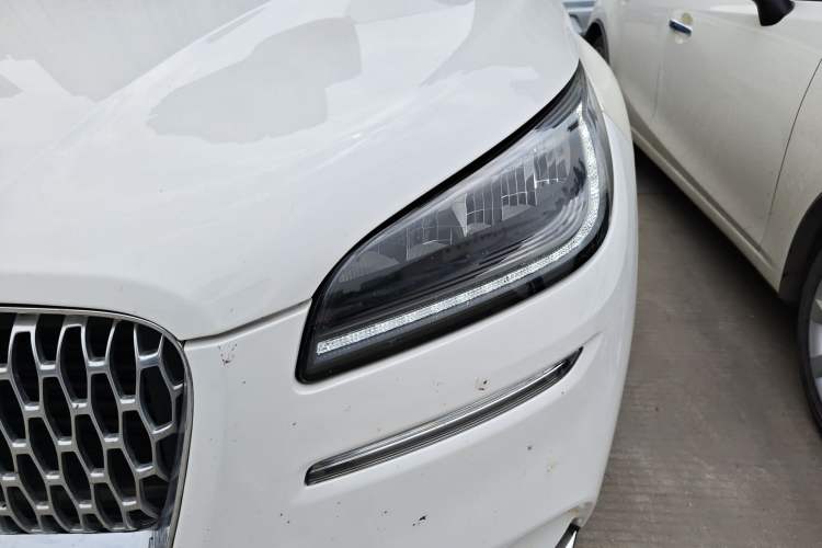 Used Lincoln Corsair 2021 2.0T Two-Wheel-Drive Luxury Edition Left Front Headlight