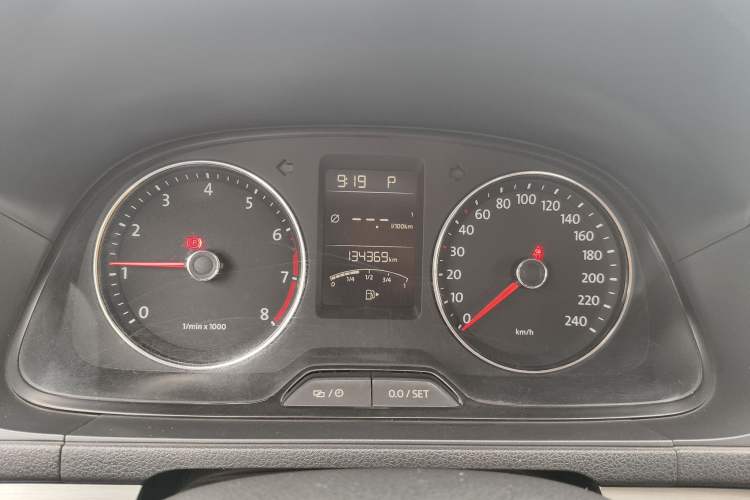 Used Volkswagen Lavida 2013 Revised Version 1.4 TSI DSG Comfort Edition Instrument Cluster