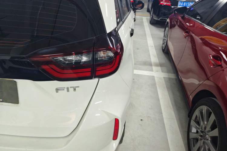 Used Honda Fit 2021 1.5L CVT Trendy Edition Right Rear Taillight