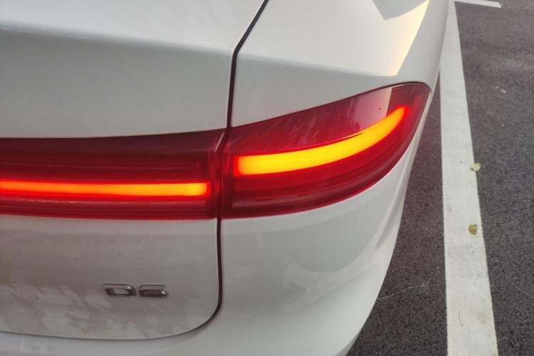 Used Roewe D6 2025 450 km Premium Edition