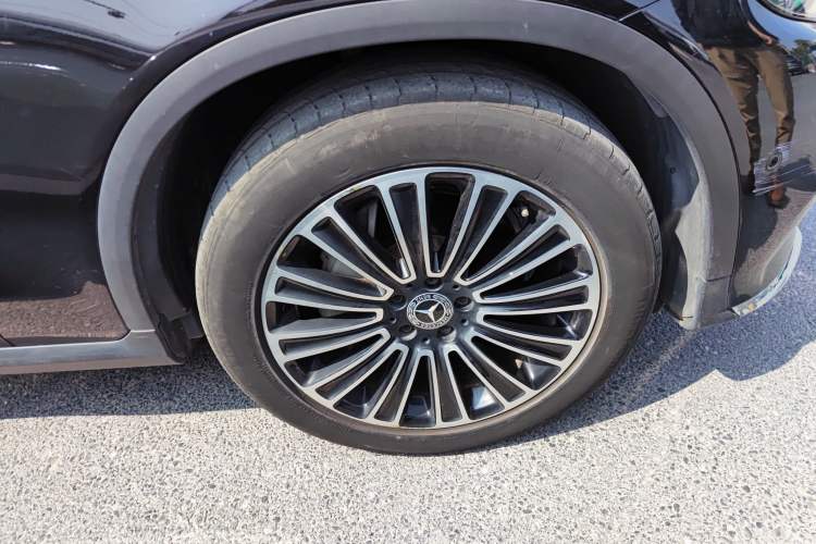 Used Mercedes-Benz GLC 2019 GLC 260 L 4MATIC Dynamic Model
