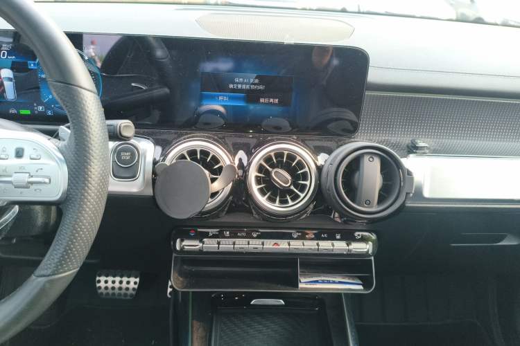 Used Mercedes-Benz EQB 2022 EQB 350 4MATIC First Edition Special Version Audio And AC Panel