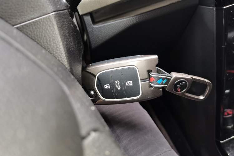 Used Wuling Zhengcheng 2021 1.5T Manual Luxury Version Vehicle Key