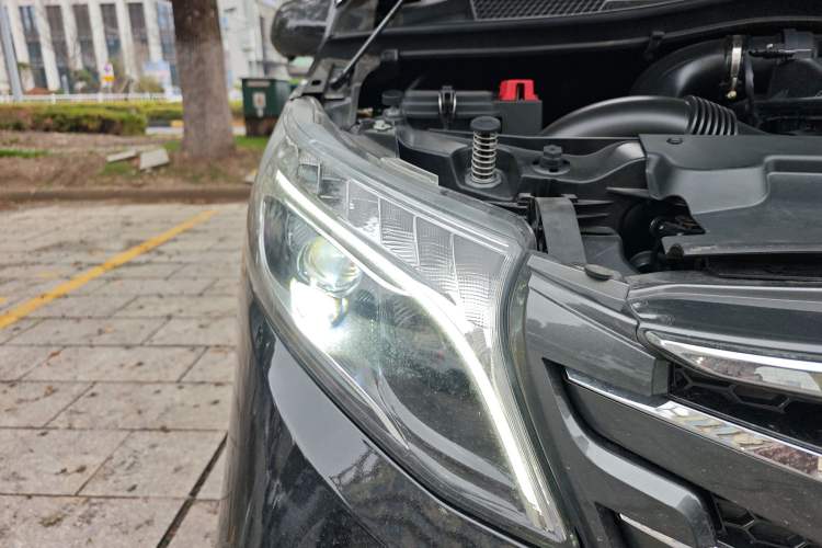 Used Mercedes-Benz Vito 
