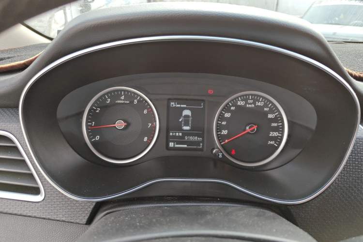 Used Baojun 730 2019 1.5T Manual Fashion Model 7-seater China VI