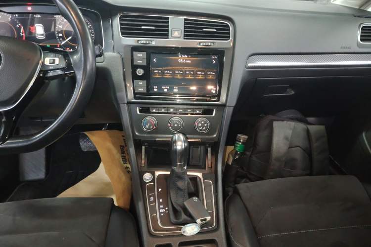 Used Volkswagen Golf 2019 280TSI DSG Luxury Version China VI Standard