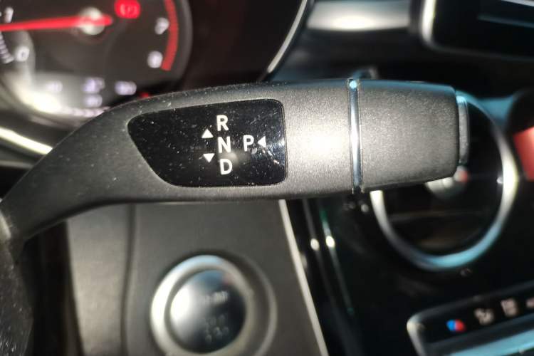 Used Mercedes-Benz C-Class 2018 C 200 L Sport Edition Gear Lever