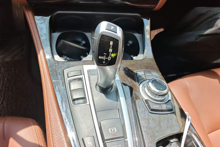 Used BMW 5 Series 2014 525Li Leading Model Gear Lever