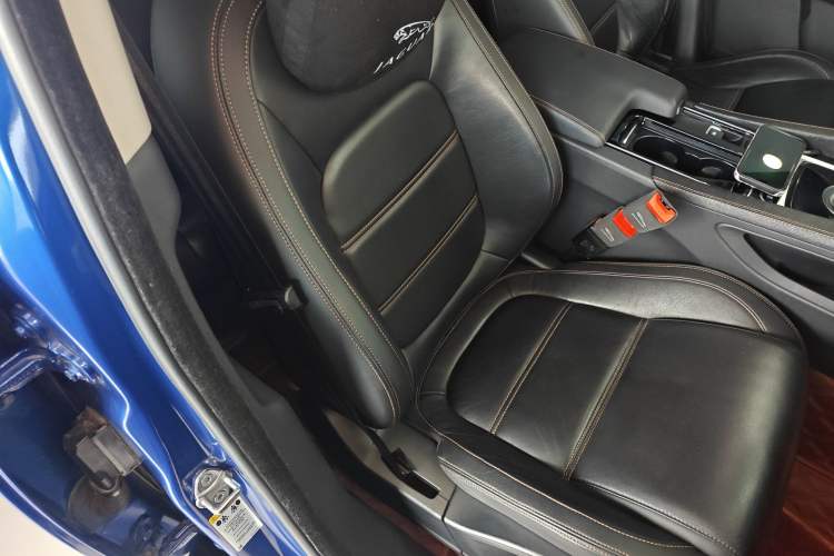 Used Jaguar F-PACE 2018 2.0T Four-Wheel Drive Urban Luxury Edition