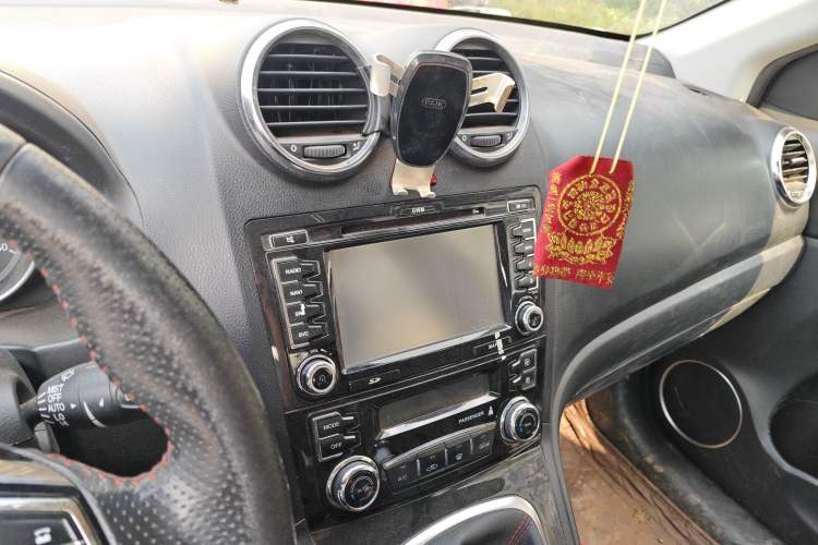 Used Haval H6 2013 Upgraded Model 1.5T Manual Two-Wheel Drive Elite Version