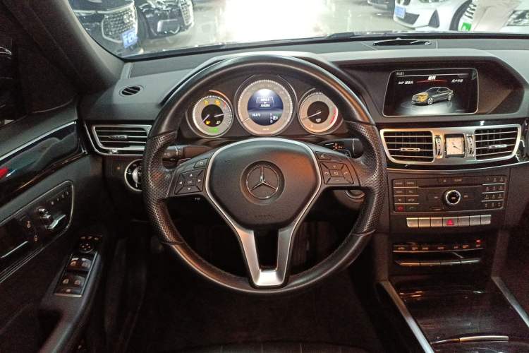 Used Mercedes-Benz E-Class 2015 Revised E 260 L Sporty and Stylish Edition
