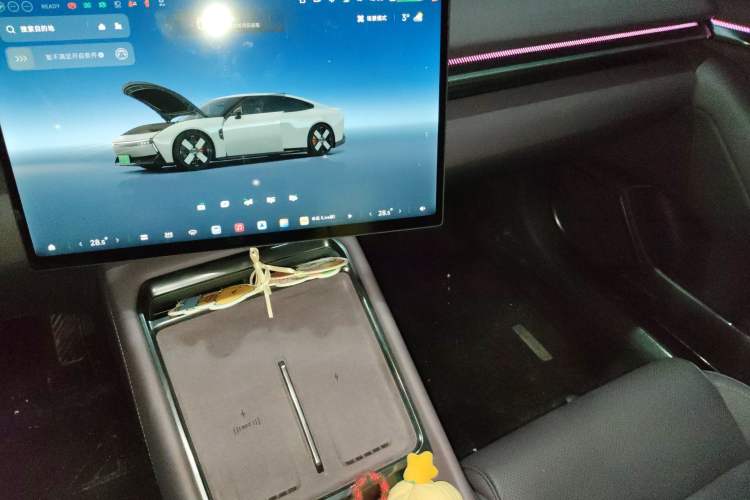 Used XPeng P7 2025 Model—750 All-Wheel-Drive High-Performance Ultra