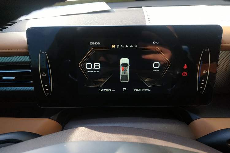 Used Great Wall Poer 2023 2.0T Passenger Version Automatic Diesel 4x4 Prestige Edition GW4D20M