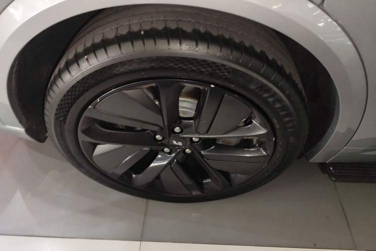 Used Li Auto L9 2022 Max model