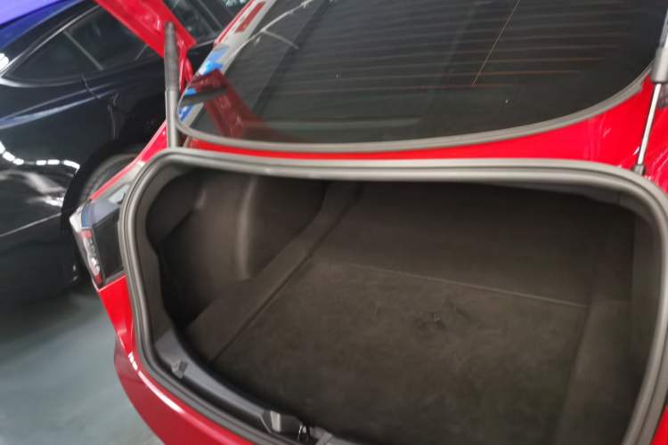 Used Tesla Model 3 2022 Rear-Wheel-Drive Version Trunk