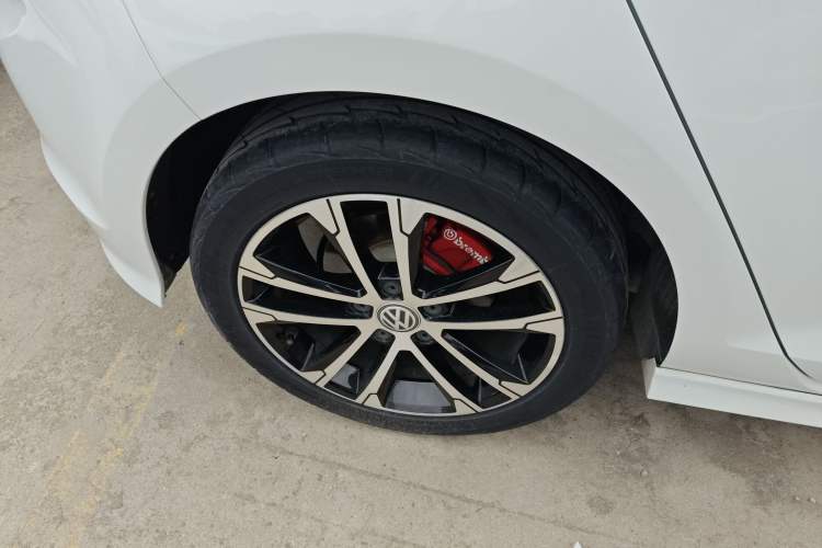 Used Volkswagen Golf 2016 1.4TSI Automatic R-Line Exterior 5