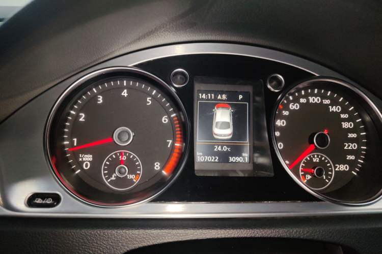 Used Volkswagen FAW-Volkswagen CC 2016 1.8TSI Luxury Model Instrument Cluster