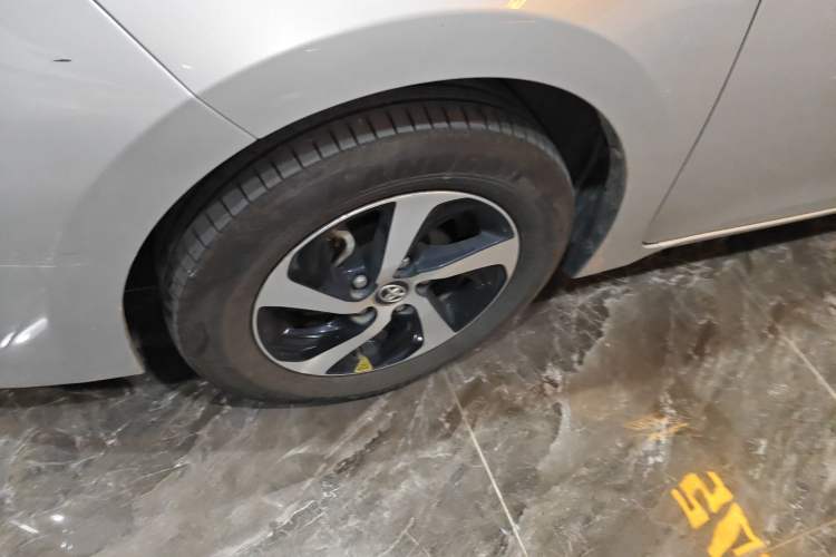 Used Toyota Levin 2017 Revised 185T CVT Elite Edition China V Standard Left Front Wheel Hub