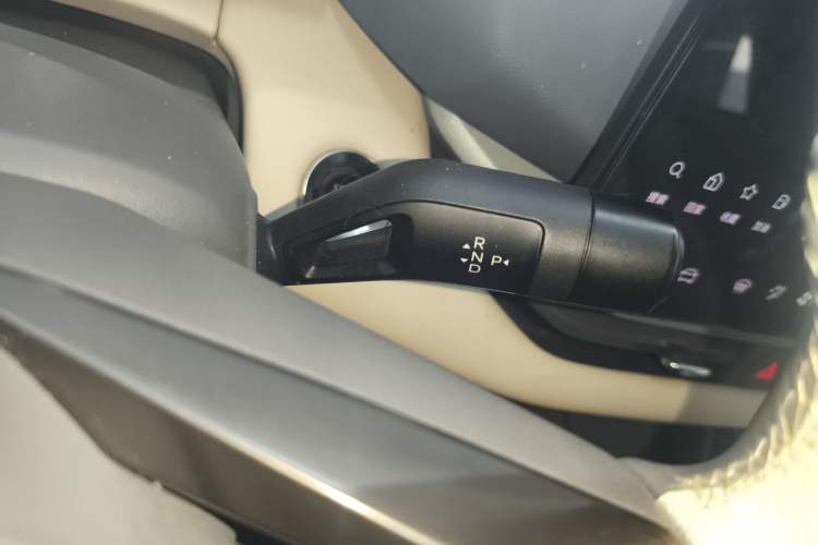 Used Lynk & Co 06 EM-P 2023 EM-P 126 Long-Range Pro
